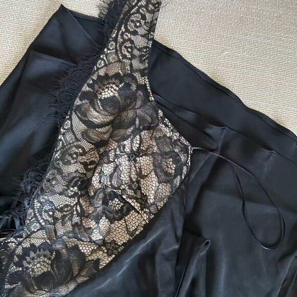 BEST Bardot Hayden Lace Slip Midi Dress Medium/US6 Black Noir Lace - Picture 6 of 9